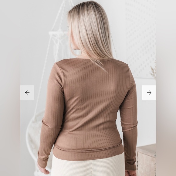 Never worn Silver Icing wrap around top - Picture 6 of 6